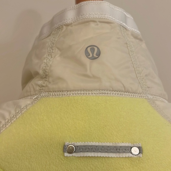 Lululemon Neon Yellow & White Quilted Fleece Jacket Size 8 - Picture 6 of 7